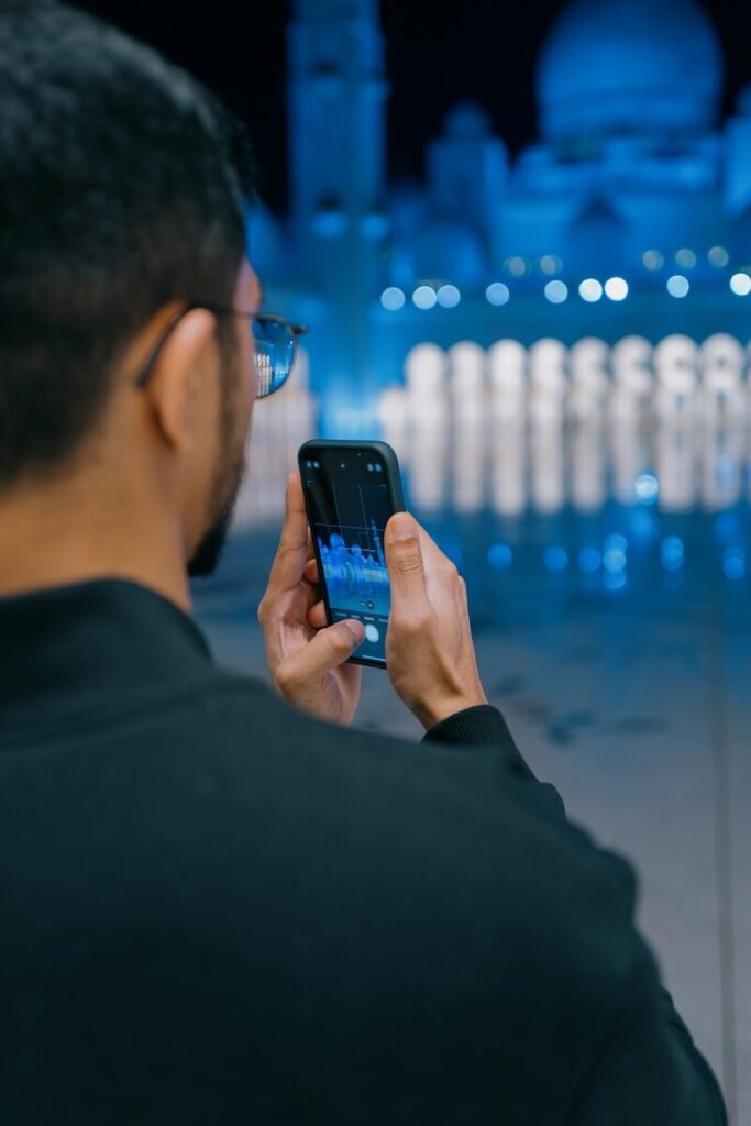 العمرة بتأشيرة الزيارة و السياحة
